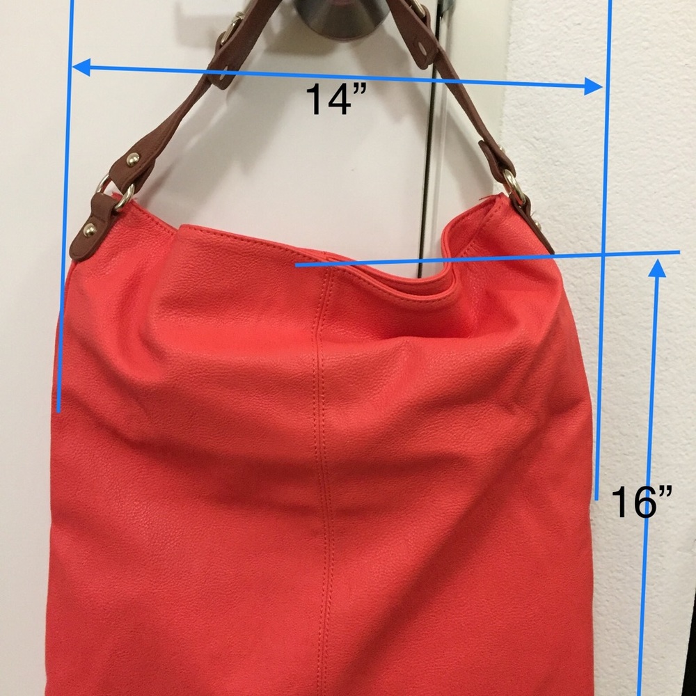Women  Medium Tote.